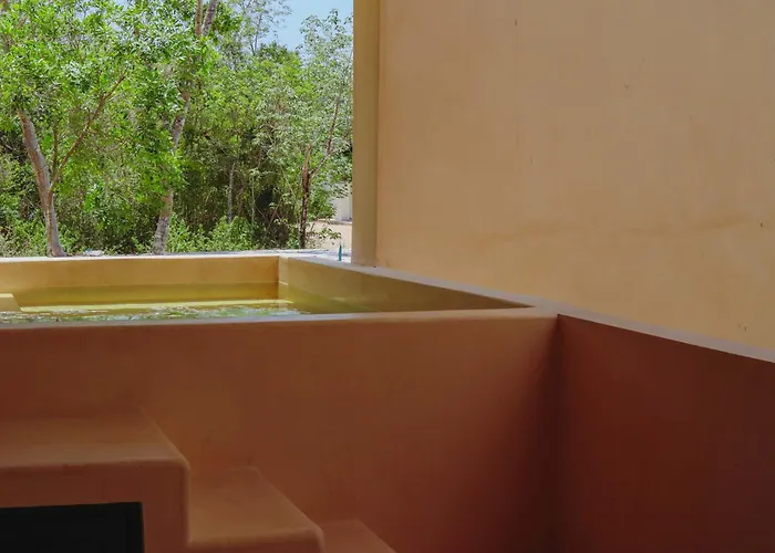 Chic Jungle Balcony Priv Pool Steam & Gym Apartment *
