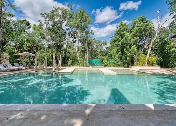 Apartment Chic Jungle Balcony Priv Pool Steam & Gym